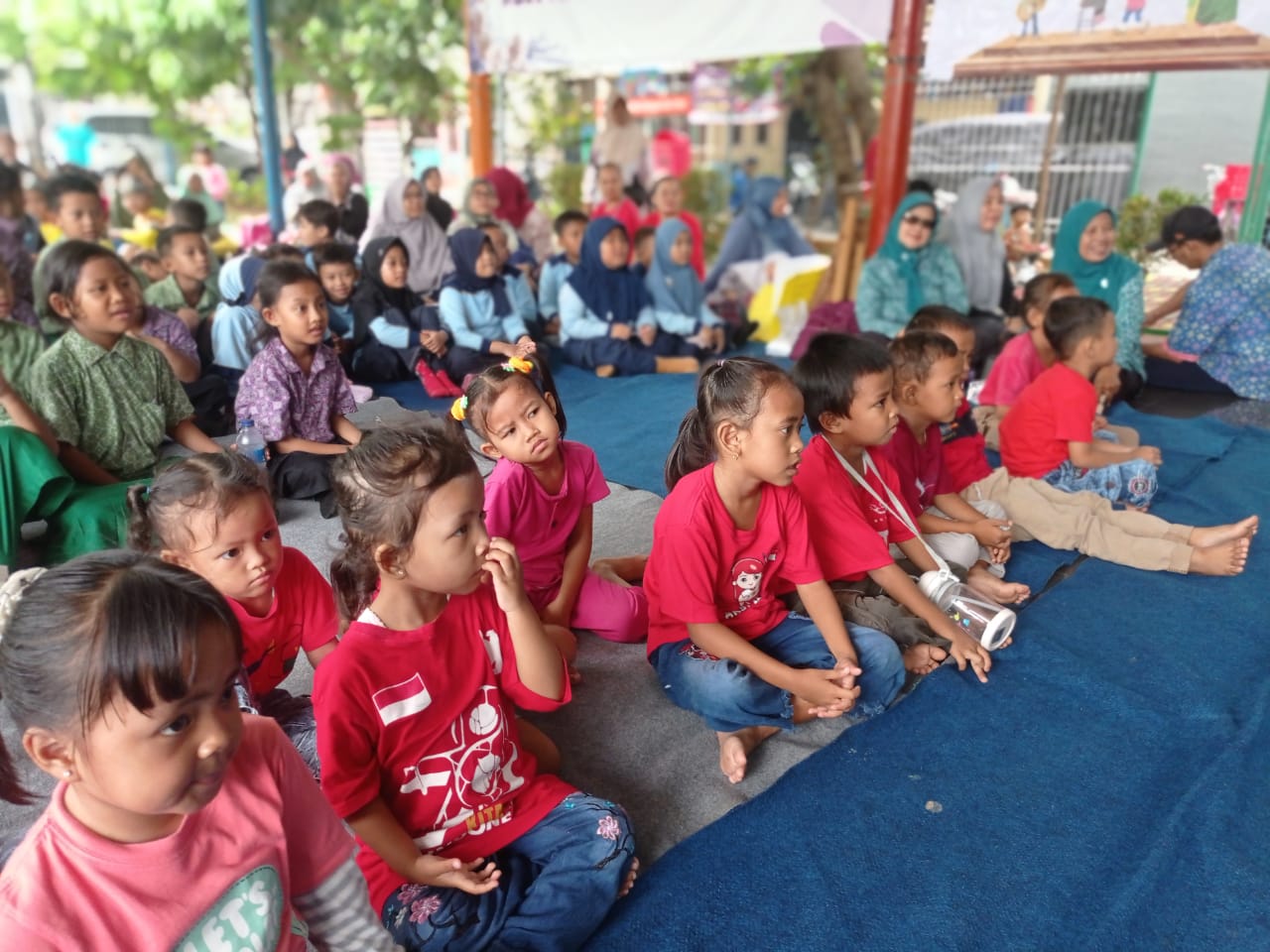 Kreasi Aksi Rekreasi Dongeng Keliling Bareng RPTRA Pesona Tipar